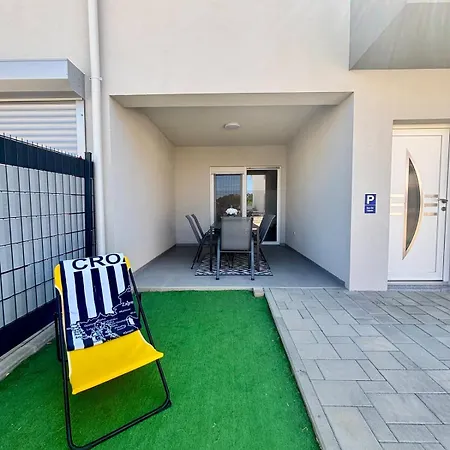 Apartment Mali Bei Nin 300m Zum Sandstrand *