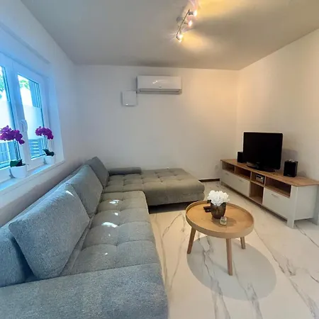 Apartment Mali Bei Nin 300m Zum Sandstrand