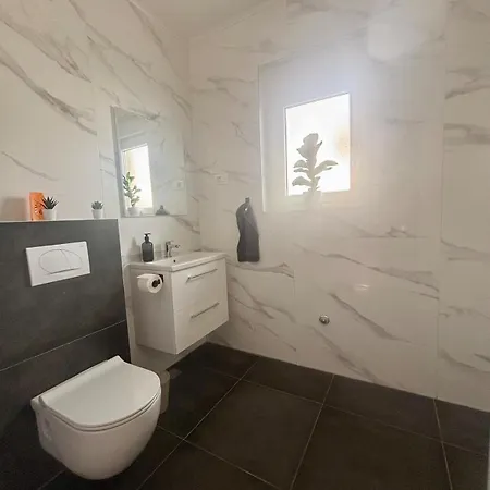 Apartment Mali Bei Nin 300m Zum Sandstrand *