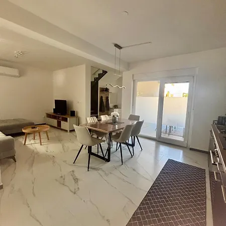 Mali Bei Nin 300m Zum Sandstrand Apartment