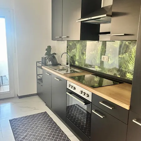 Apartamento Mali Bei Nin 300m Zum Sandstrand Kovacic