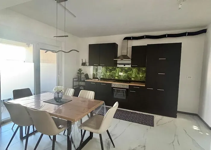 Mali Bei Nin 300m Zum Sandstrand