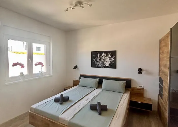 Mali Bei Nin 300m Zum Sandstrand