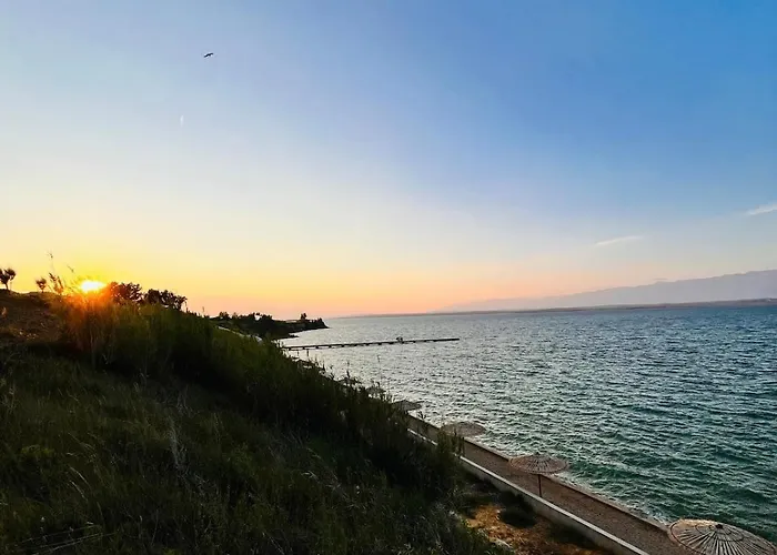 Mali Bei Nin 300m Zum Sandstrand Kovacic