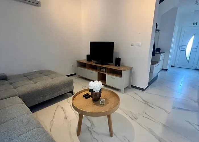 Mali Bei Nin 300m Zum Sandstrand *