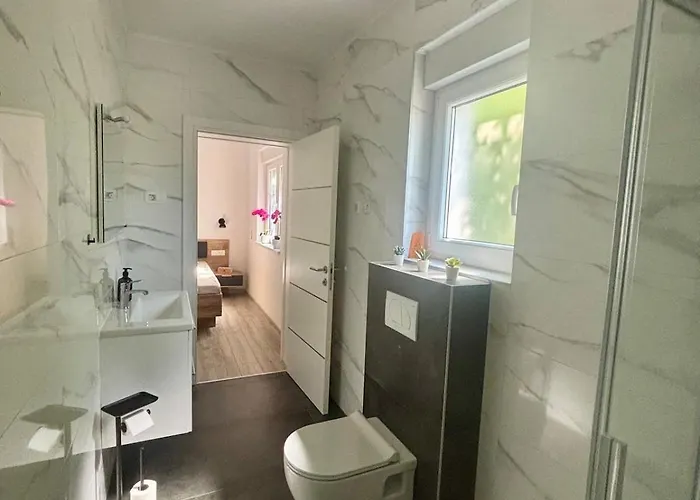 Apartamento Mali Bei Nin 300m Zum Sandstrand Kovacic