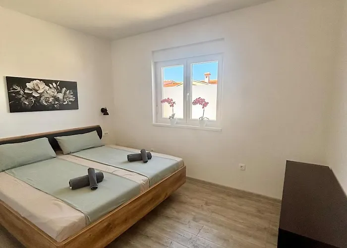 Mali Bei Nin 300m Zum Sandstrand