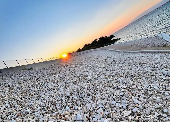 Apartamento Mali Bei Nin 300m Zum Sandstrand *